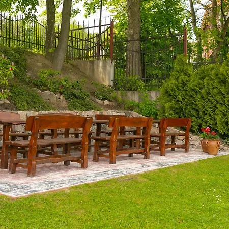 Sudety Blisko Szlakow Gorskich I Wyciagow Narciarskich, Prywatny Bezplatny Parking 3* Karpacz