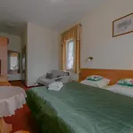 Pensionat Sudety Polozona W Najlepszej Czesci Karpacza, 10 Minut Pieszo Do Wyciagu Na Kope, Szlakow Gorskich, Swiatyni Wang, Bezplatny Parking, Duzy Ogrod Karpacz