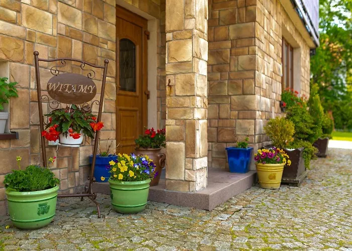 Sudety Blisko Szlaków Górskich I Wyciągów Narciarskich, Prywatny Bezpłatny Parking Pensión