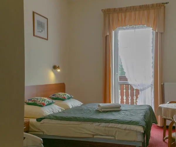 Sudety Blisko Szlakow Gorskich I Wyciagow Narciarskich, Prywatny Bezplatny Parking Penzion 3*