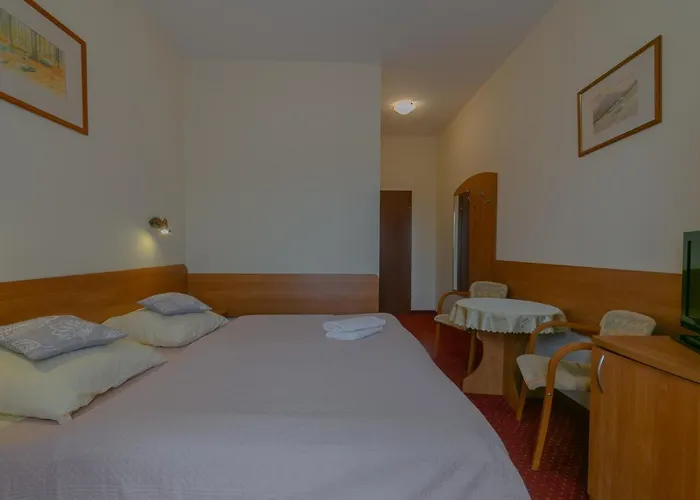 Sudety Blisko Szlakow Gorskich I Wyciagow Narciarskich, Prywatny Bezplatny Parking Penzion